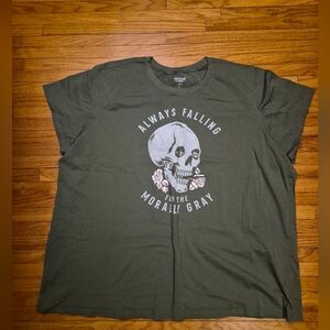 Torrid Heritage Jersey Skull Tshirt Size 4